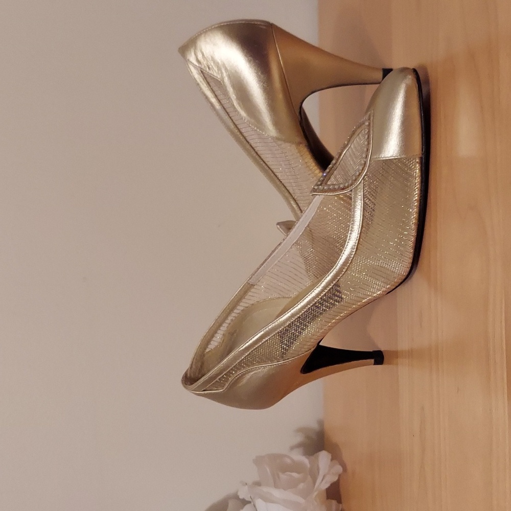 Stuart Weitzman Soft Gold Mesh And Rhinestone Det… - image 1